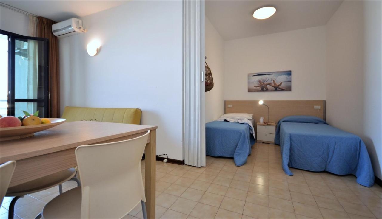 Residenza Olimpo Apartment Линяно Сабиадоро Екстериор снимка